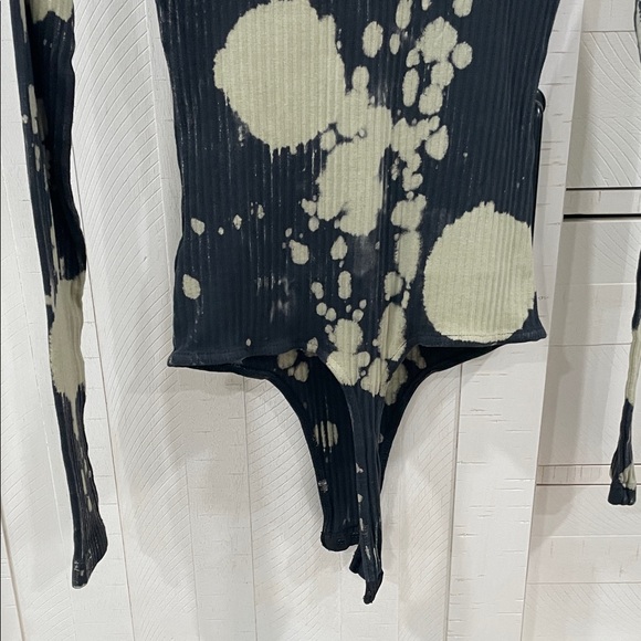 Missguided Black and Cream Spotted Top - Picture 5 of 7